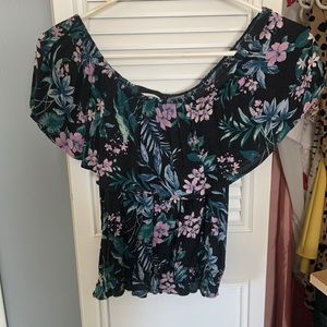 Off the shoulder American eagle shirt